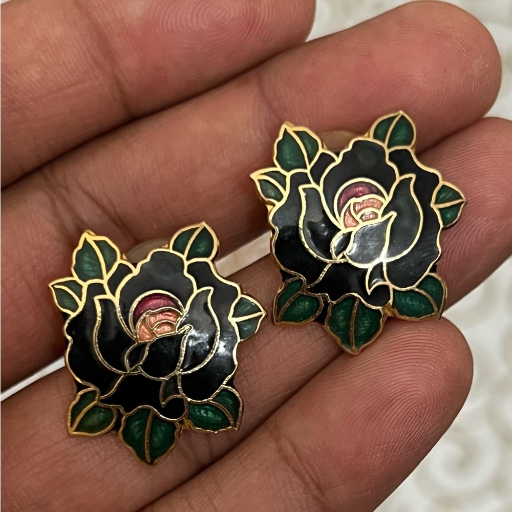 Beautiful Vintage Elimination Painted Mina Chic Black and Gold Rose Earrings